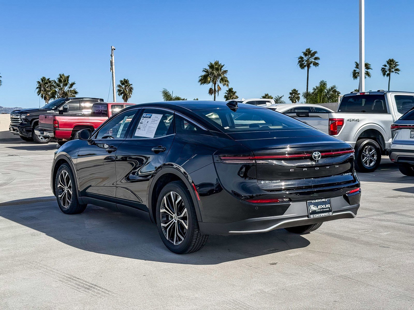 Used 2024 Toyota Crown Limited image 5