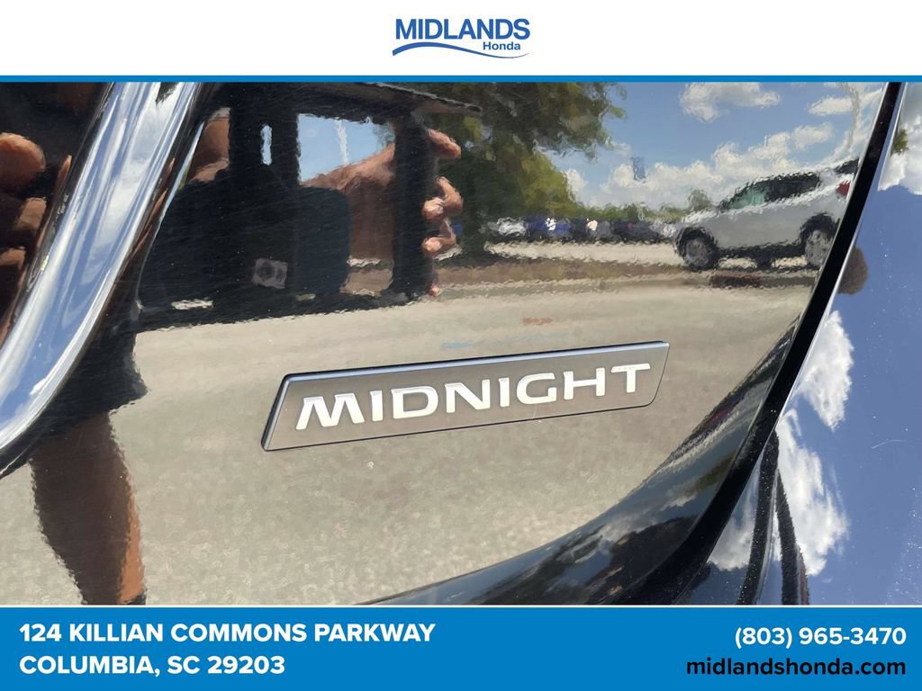 Used 2018 Nissan Sentra SR w/ Technology Package FWD image 8