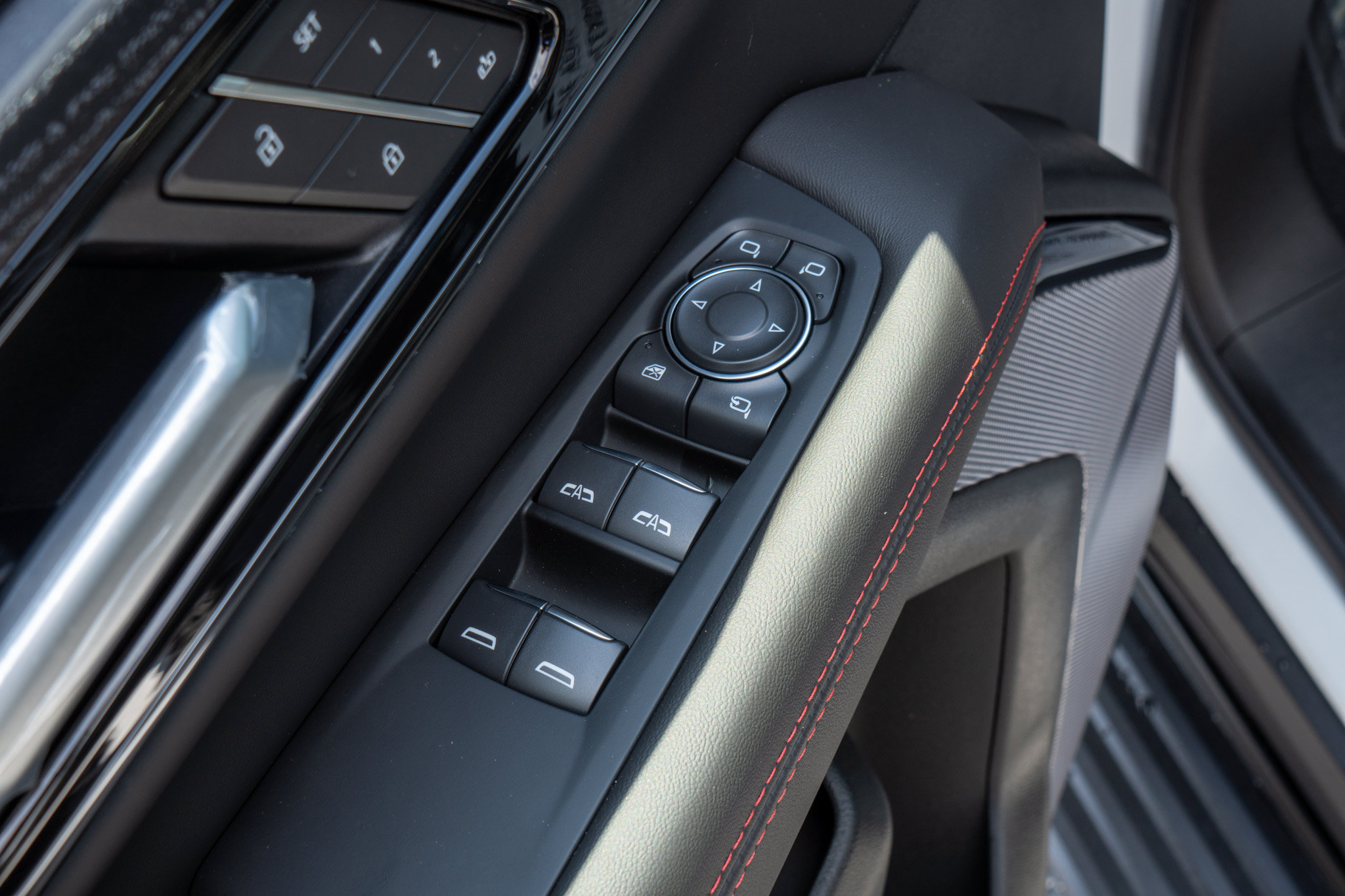 New 2026 GMC Yukon AT4 Ultimate AWD/4WD image 13