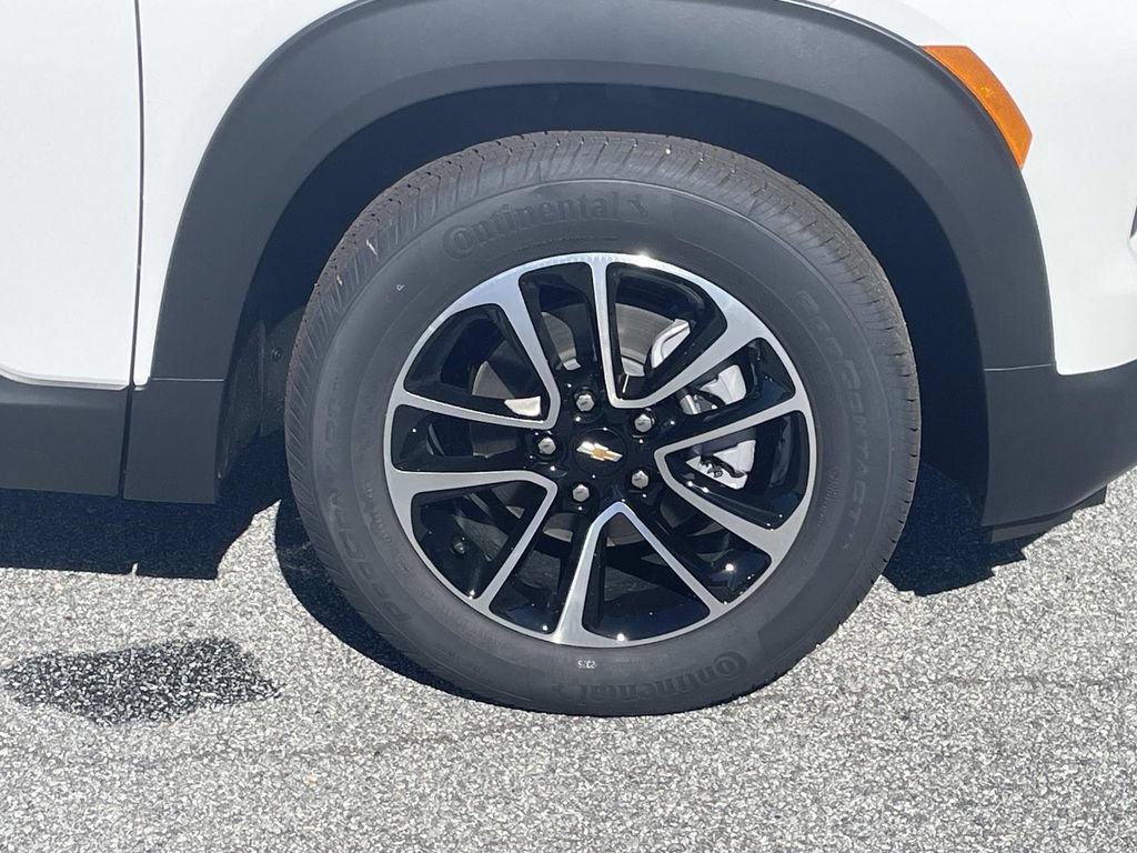New 2026 Chevrolet TrailBlazer LT w/ Convenience Package FWD image 10