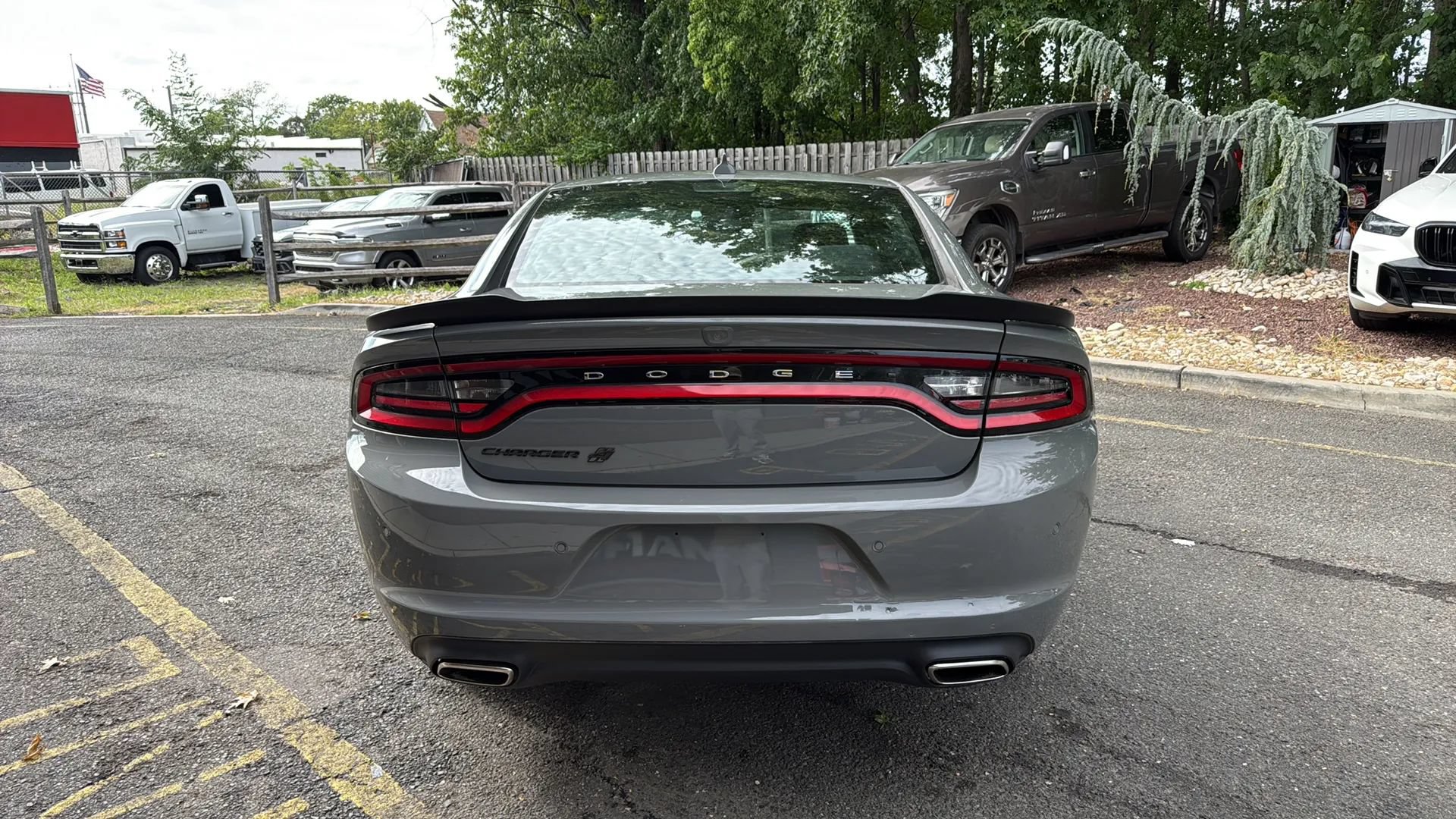 Used 2019 Dodge Charger SXT w/ Blacktop Package AWD/4WD image 6