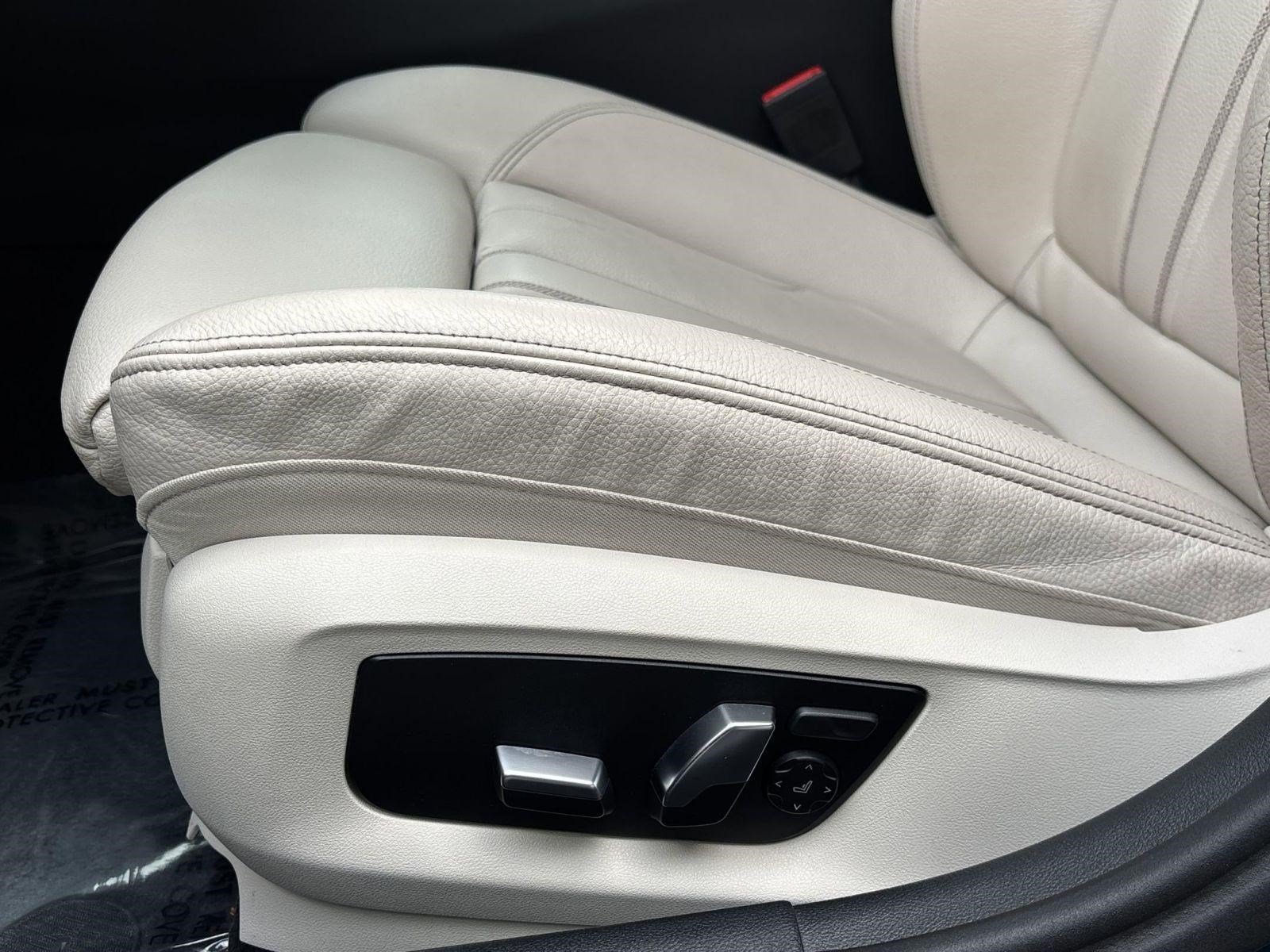 Used 2023 BMW 530i xDrive w/ Premium Package AWD/4WD image 13