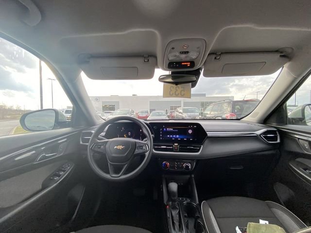 Used 2025 Chevrolet TrailBlazer LT image 5