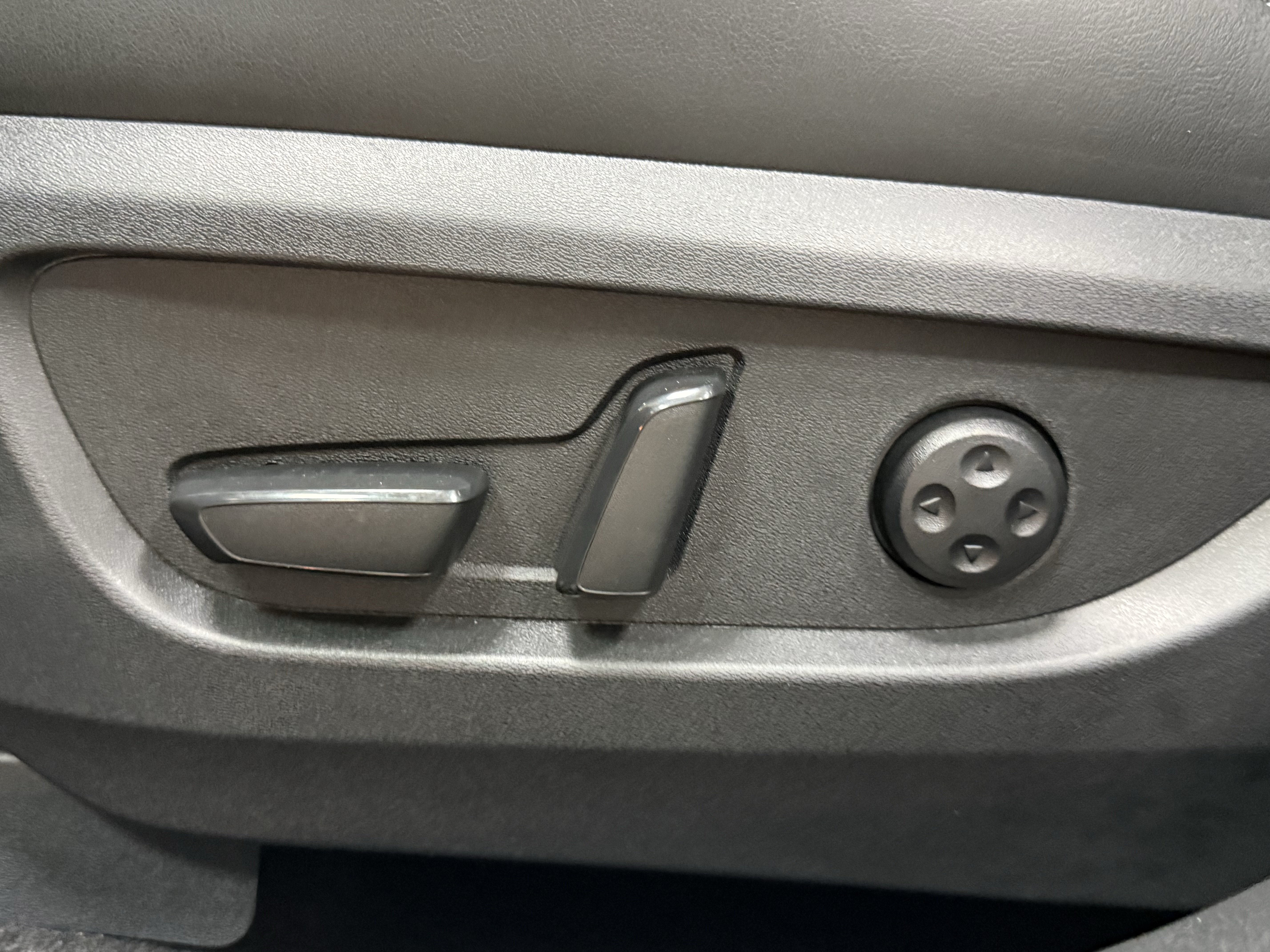 Certified 2024 INFINITI QX50 Luxe FWD image 27