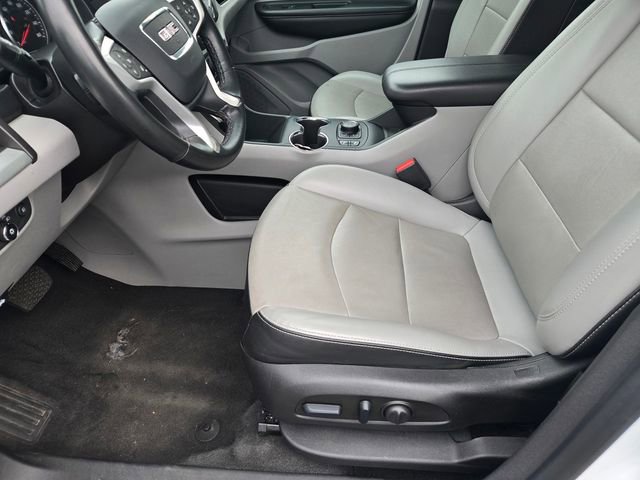Used 2023 GMC Terrain SLT image 23