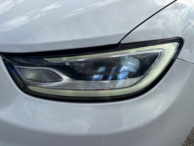 Used 2025 Chrysler Pacifica Limited FWD image 33
