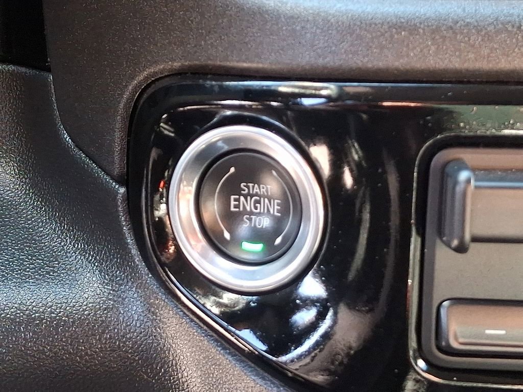 Used 2025 GMC Sierra 1500 SLT image 22