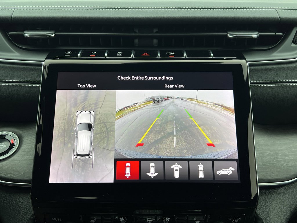 Used 2024 Jeep Grand Cherokee Overland w/ Adv Protech Group III image 30