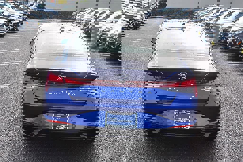 Certified 2023 Hyundai Elantra SEL image 6