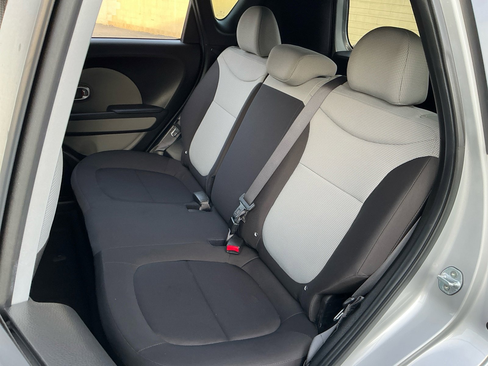 Used 2018 Kia Soul FWD image 20