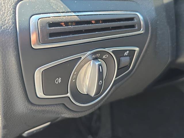 Used 2020 Mercedes-Benz C 300 Sedan image 10