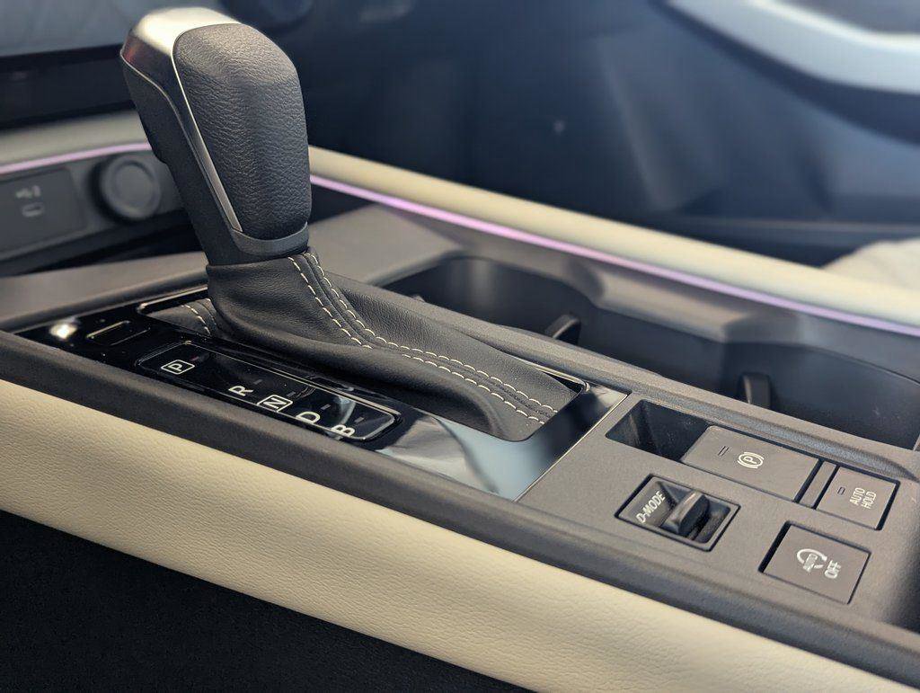 New 2026 Nissan Sentra SL w/ Floor Mat Package FWD image 27