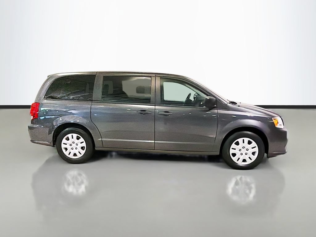 Used 2019 Dodge Grand Caravan SE w/ UConnect Hands-Free Group FWD image 7