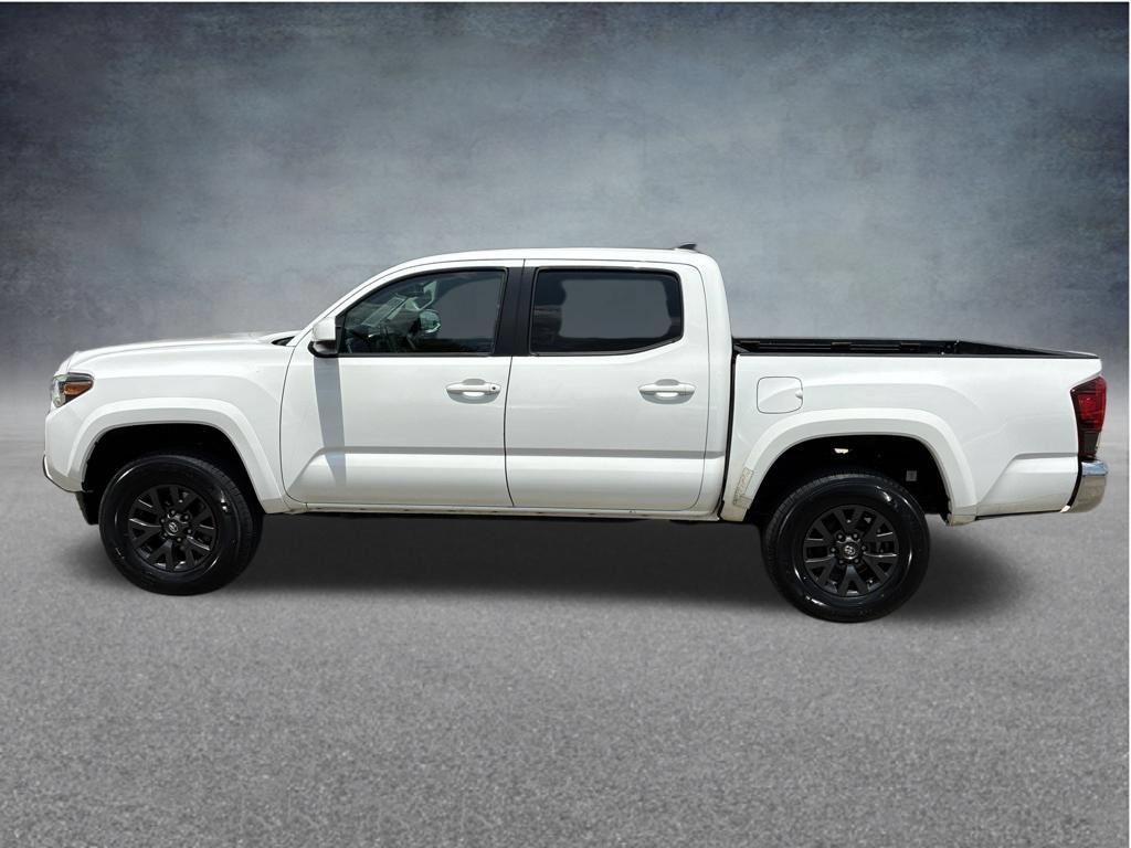 Used 2020 Toyota Tacoma SR5 AWD/4WD image 12