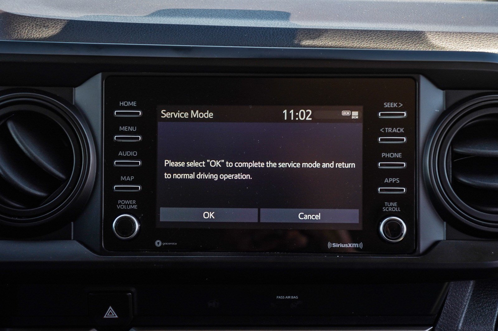 Certified 2020 Toyota Tacoma SR w/ SR Convenience Package RWD image 15