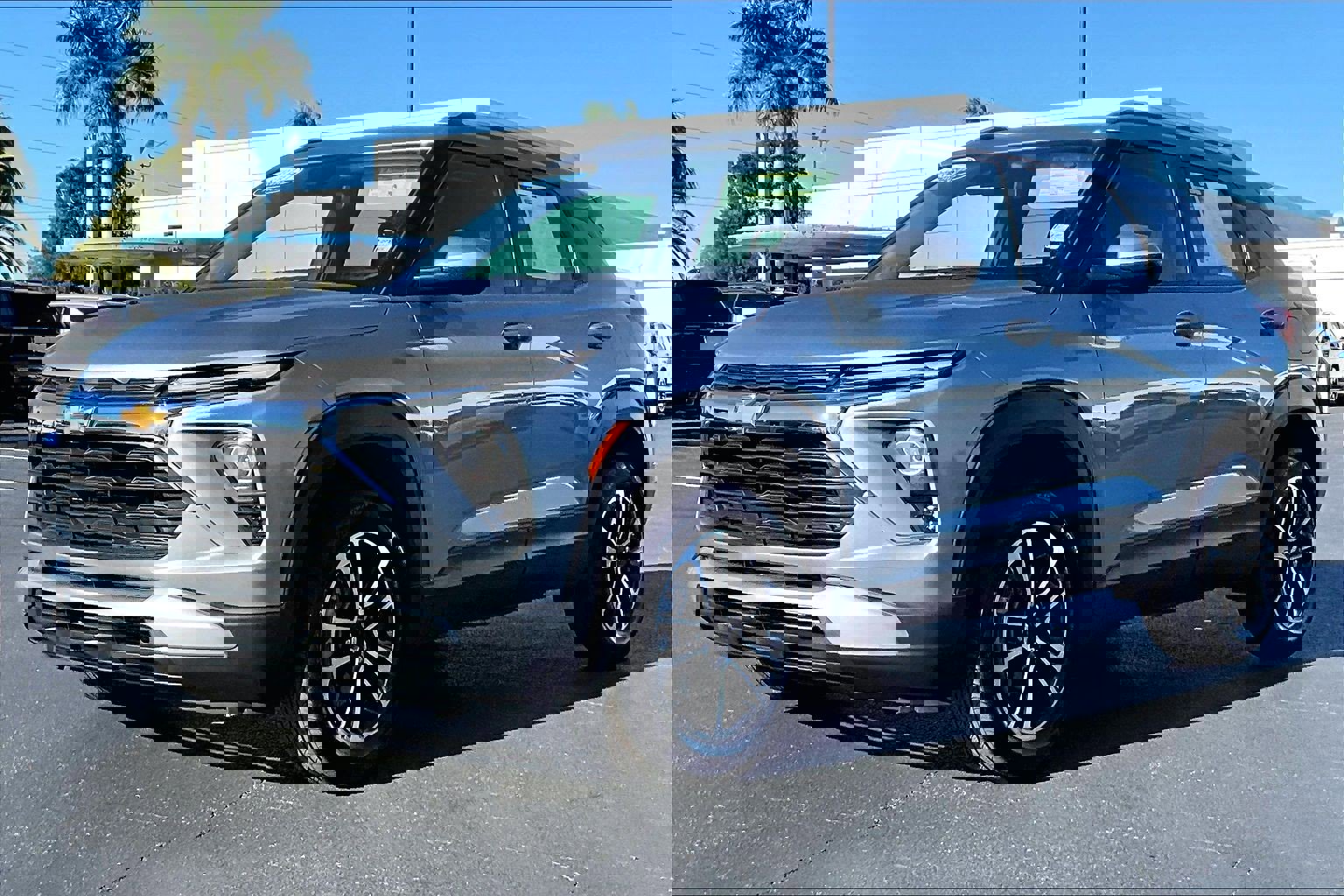 Certified 2025 Chevrolet TrailBlazer LT image 2