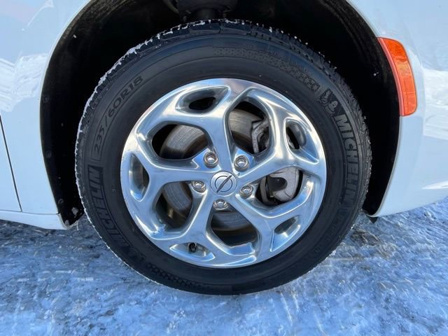 Used 2021 Chrysler Pacifica Limited image 9