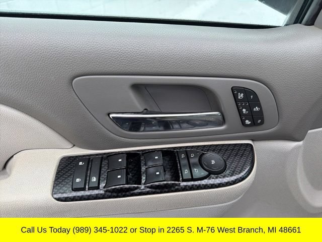 Used 2013 Chevrolet Avalanche LT AWD/4WD image 26