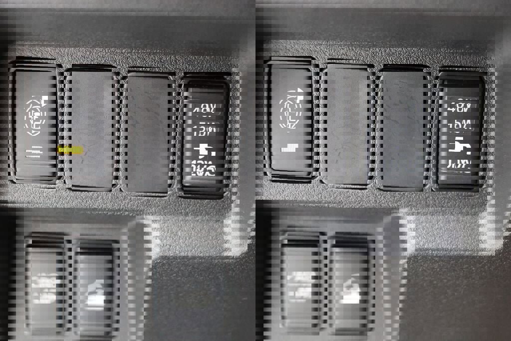 Used 2023 Nissan Frontier PRO-4X w/ Pro Convenience Package image 33