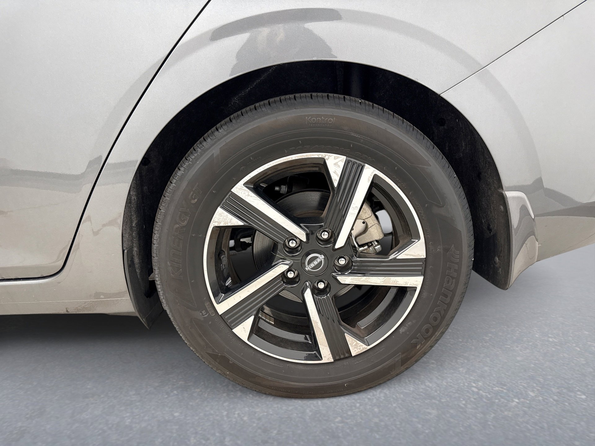 Used 2025 Nissan Sentra SV w/ All-Weather Package image 13