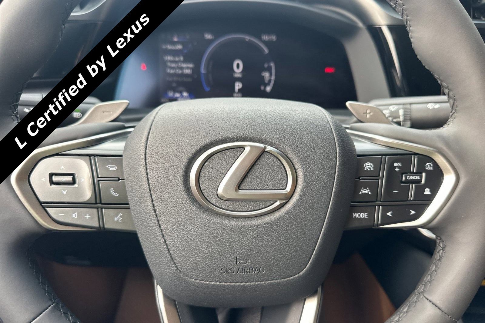 Used 2025 Lexus RZ 300e image 16