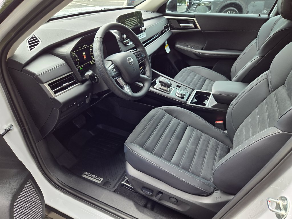 New 2026 Nissan Rogue SL AWD/4WD image 13