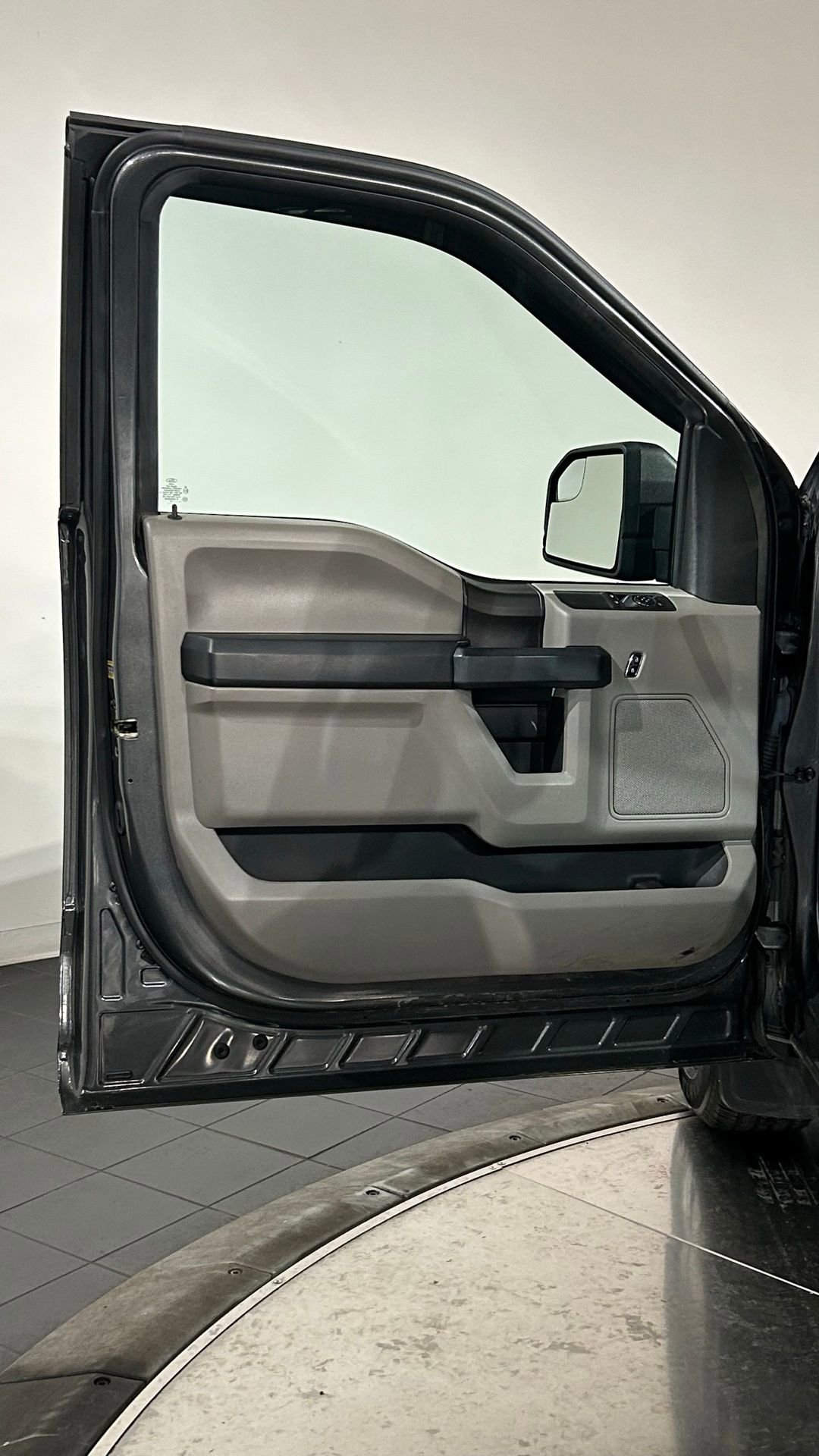 Used 2019 Ford F150 XL w/ Equipment Group 101A Mid RWD image 26