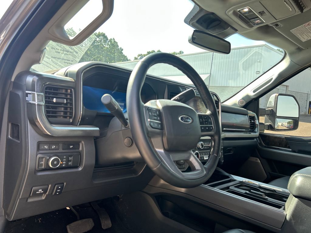 Used 2024 Ford F250 Lariat w/ Lariat Ultimate Package AWD/4WD image 10