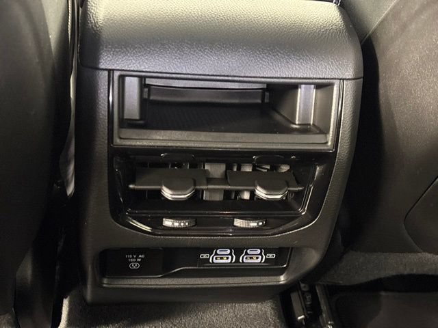 Used 2025 Jeep Grand Cherokee Altitude w/ Trailer Tow Package AWD/4WD image 38