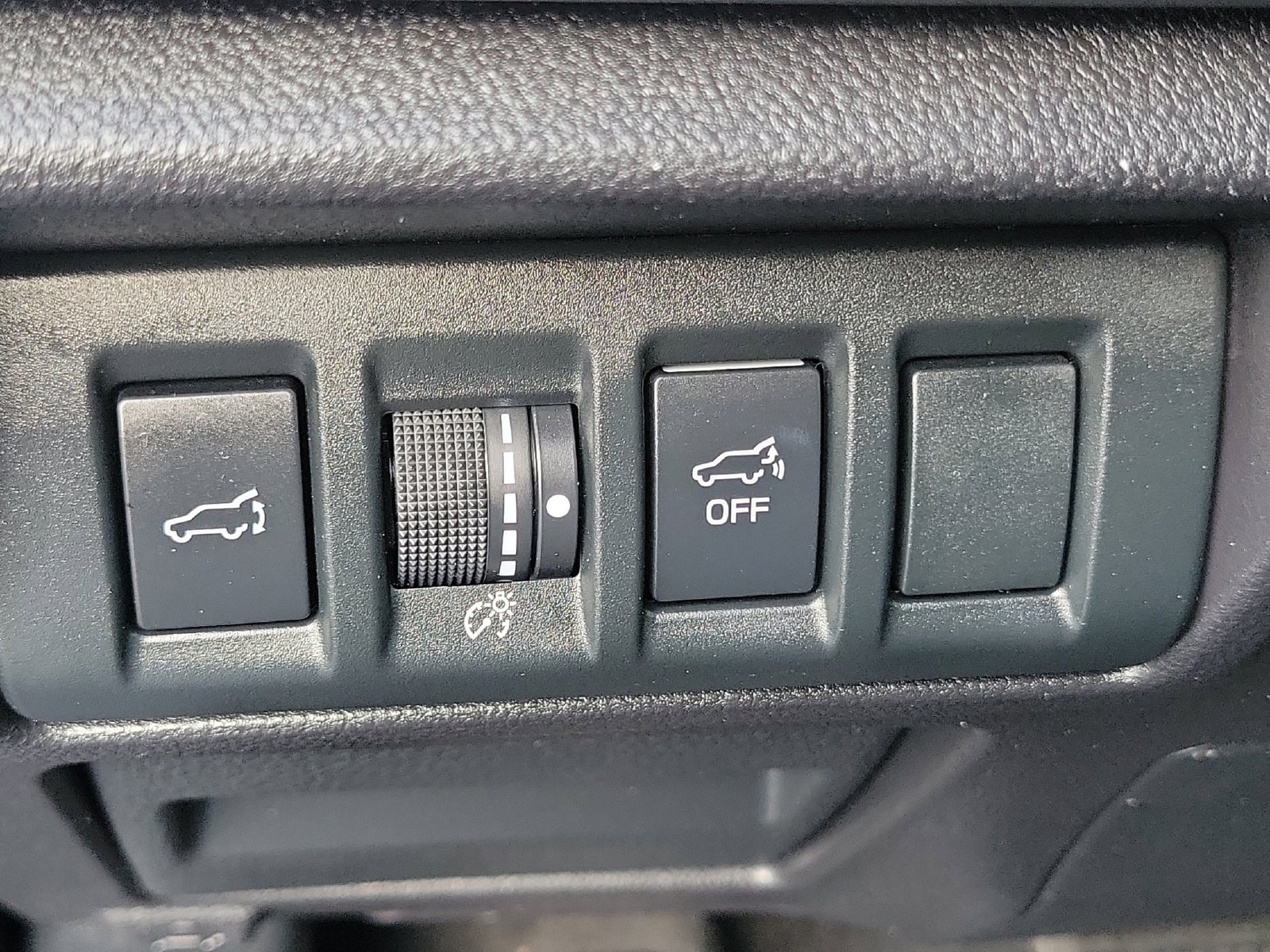 Used 2020 Subaru Outback Limited AWD/4WD image 20