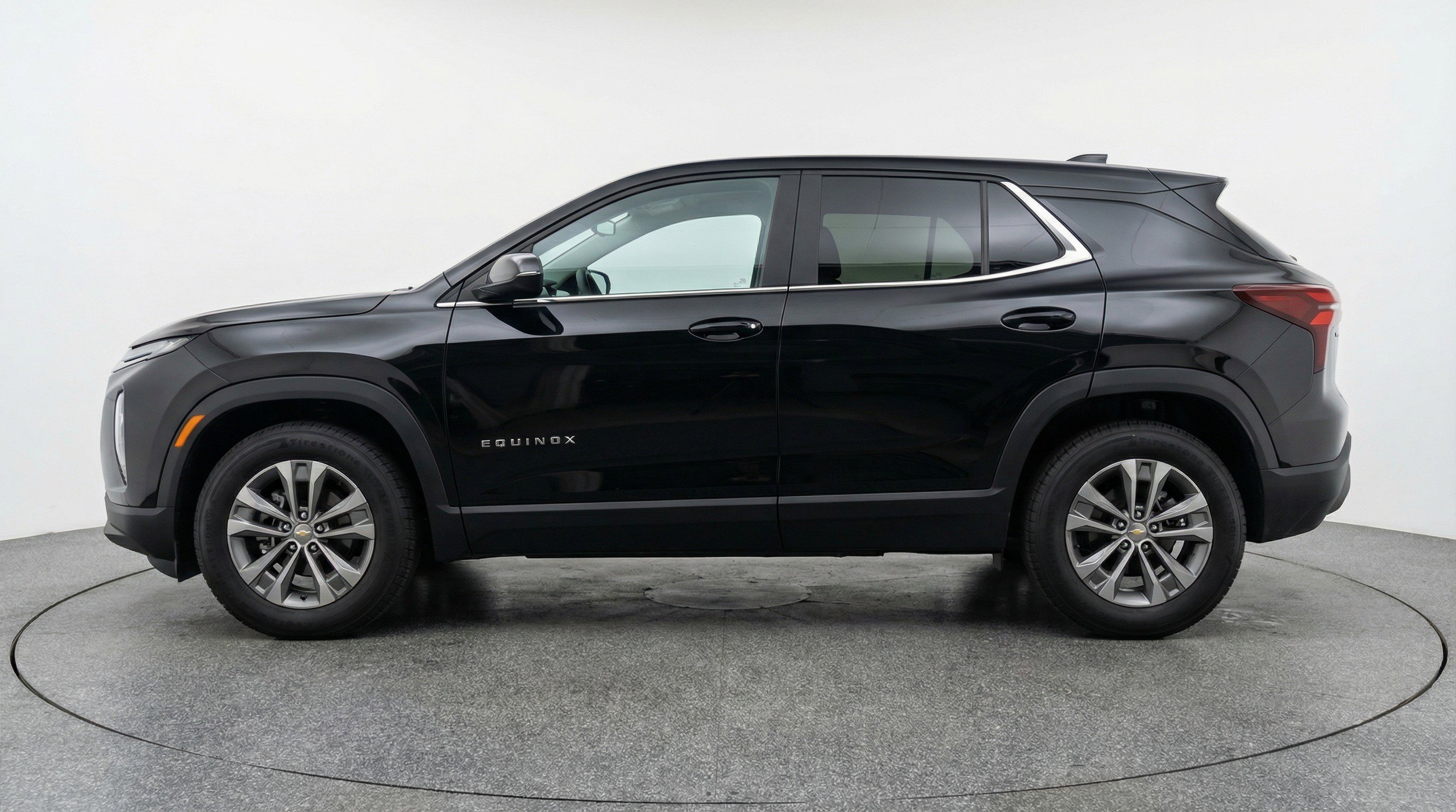 Used 2025 Chevrolet Equinox LT FWD image 5