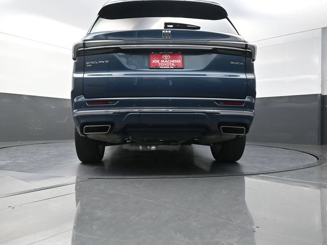 Used 2025 Buick Enclave Avenir AWD/4WD image 37