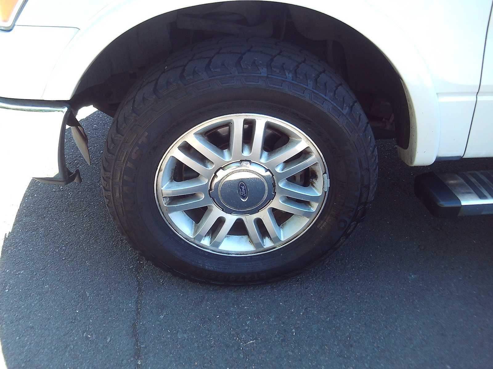 Used 2014 Ford F150 Lariat w/ Equipment Group 501A Mid AWD/4WD image 9