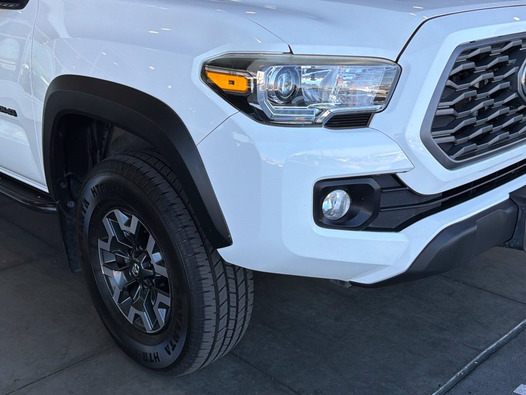 Certified 2021 Toyota Tacoma TRD Off-Road w/ Technology Package AWD/4WD image 9
