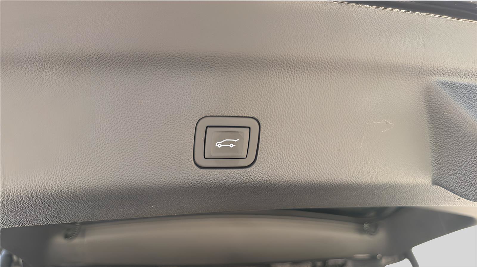 Used 2024 GMC Yukon Denali AWD/4WD image 19