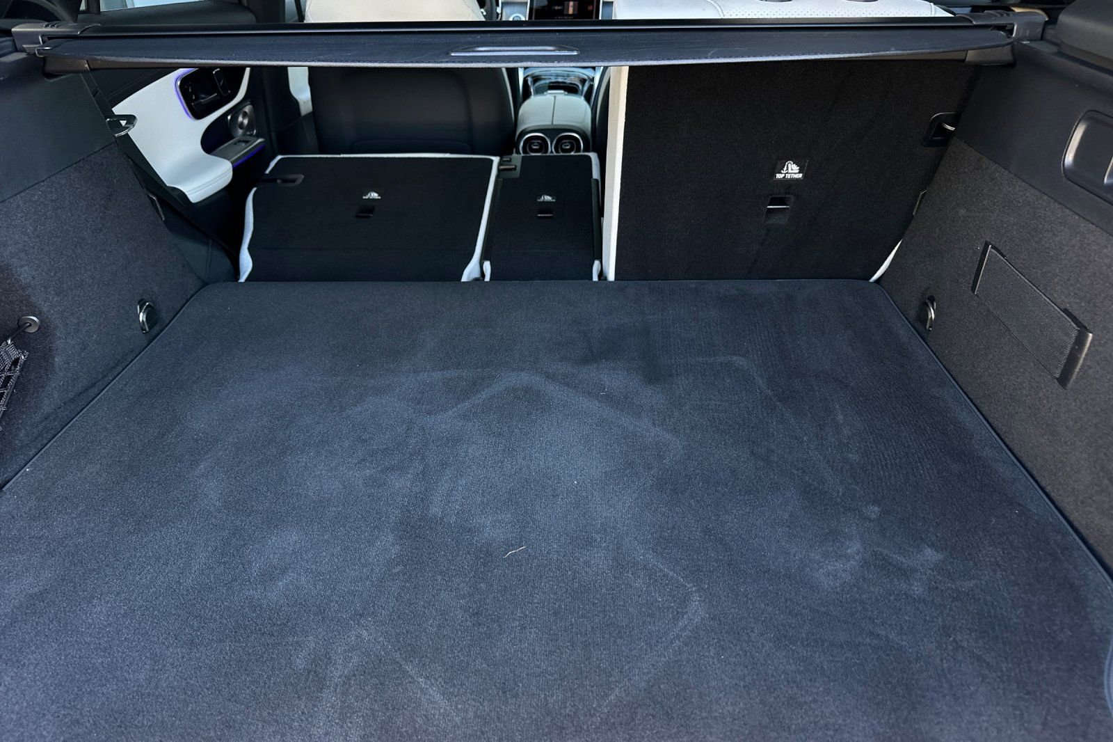 Used 2025 Mercedes-Benz GLC 350e 4MATIC image 38