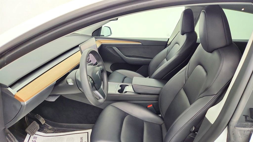 Used 2023 Tesla Model Y Long Range image 24