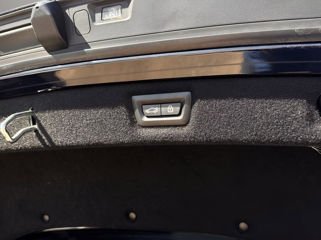 Used 2022 BMW 840i Coupe w/ Driving Assistance Package image 27