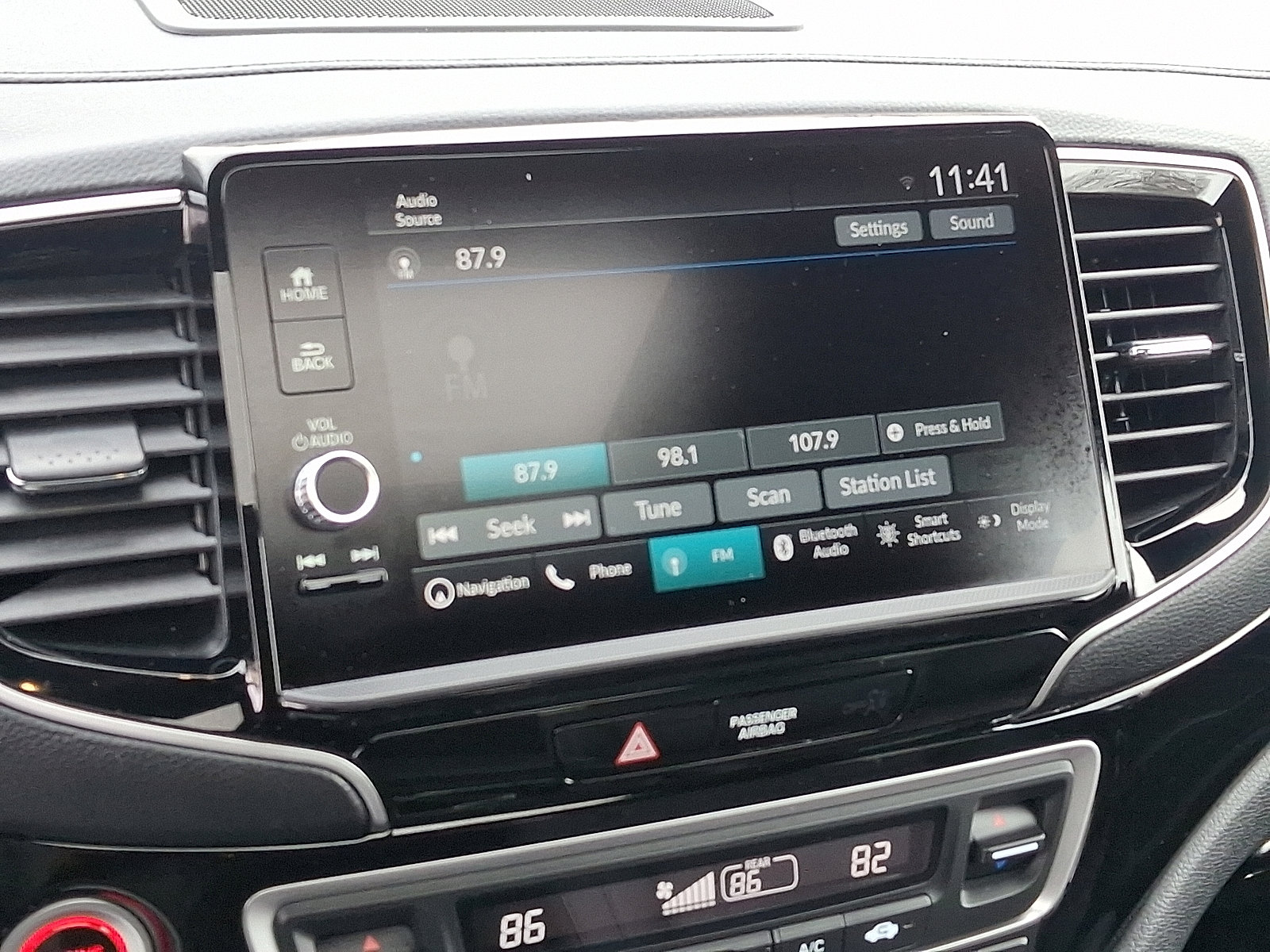 Certified 2025 Honda Ridgeline Black Edition image 18