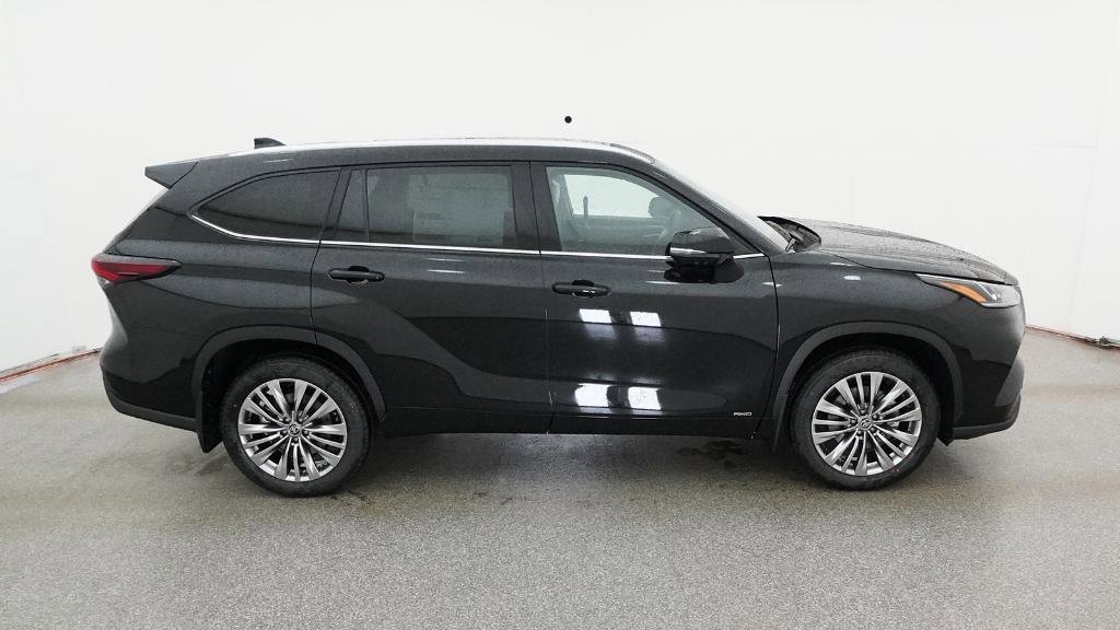 New 2026 Toyota Highlander Platinum AWD/4WD image 7