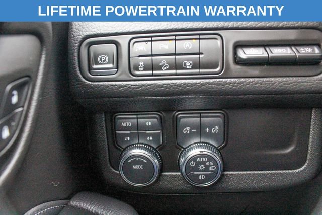 Used 2023 GMC Yukon XL Denali image 26