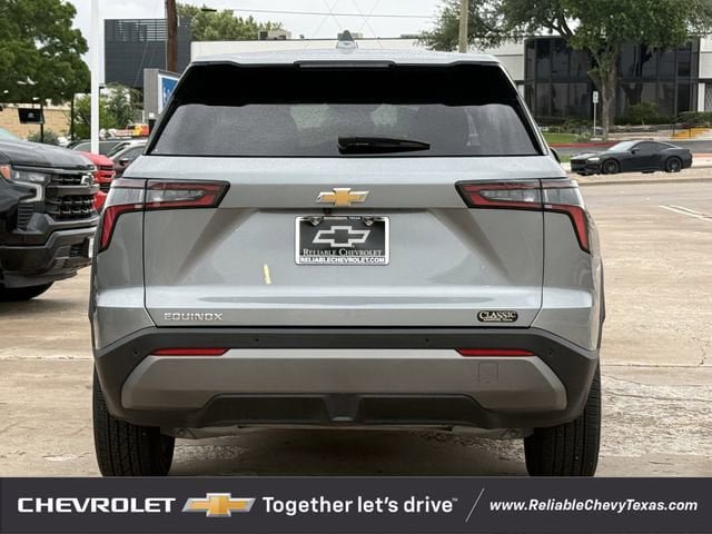 Used 2025 Chevrolet Equinox LT FWD image 7