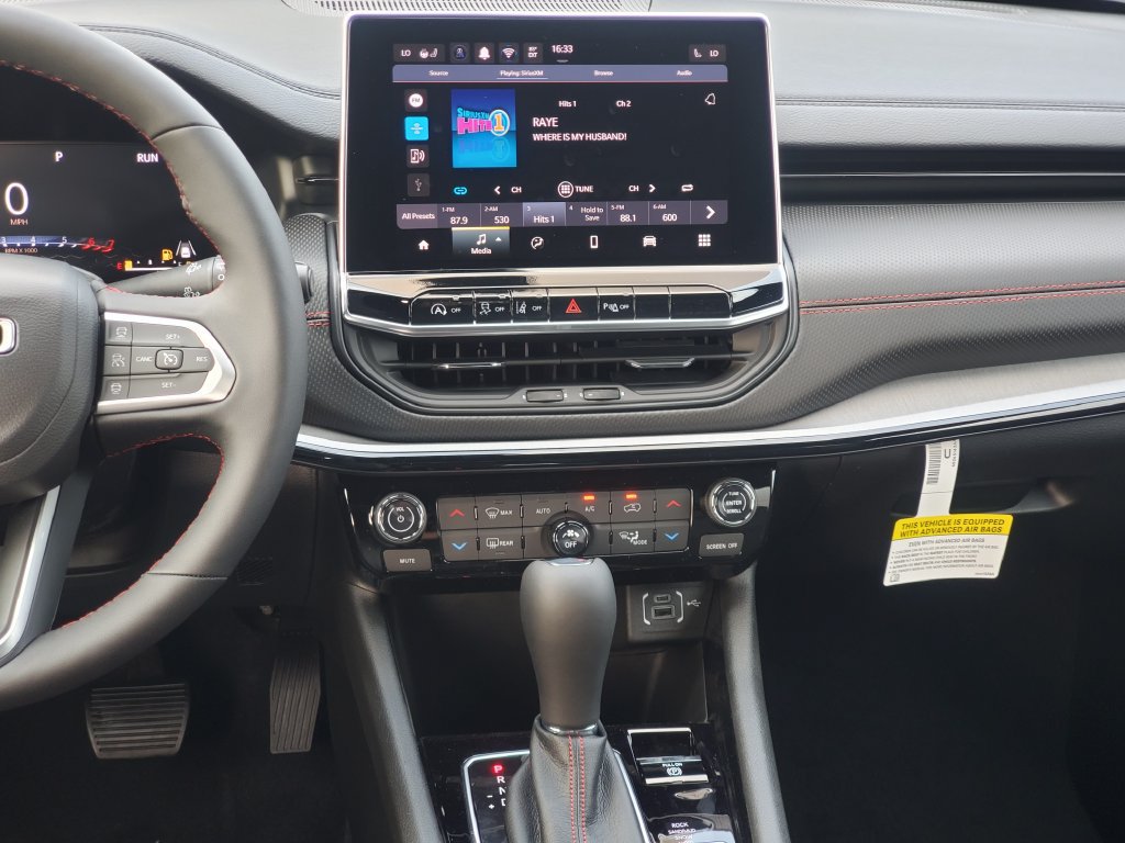 New 2026 Jeep Compass Trailhawk AWD/4WD image 24