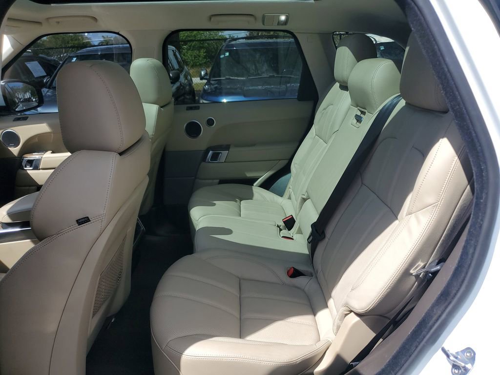 Used 2017 Land Rover Range Rover Sport SE image 14