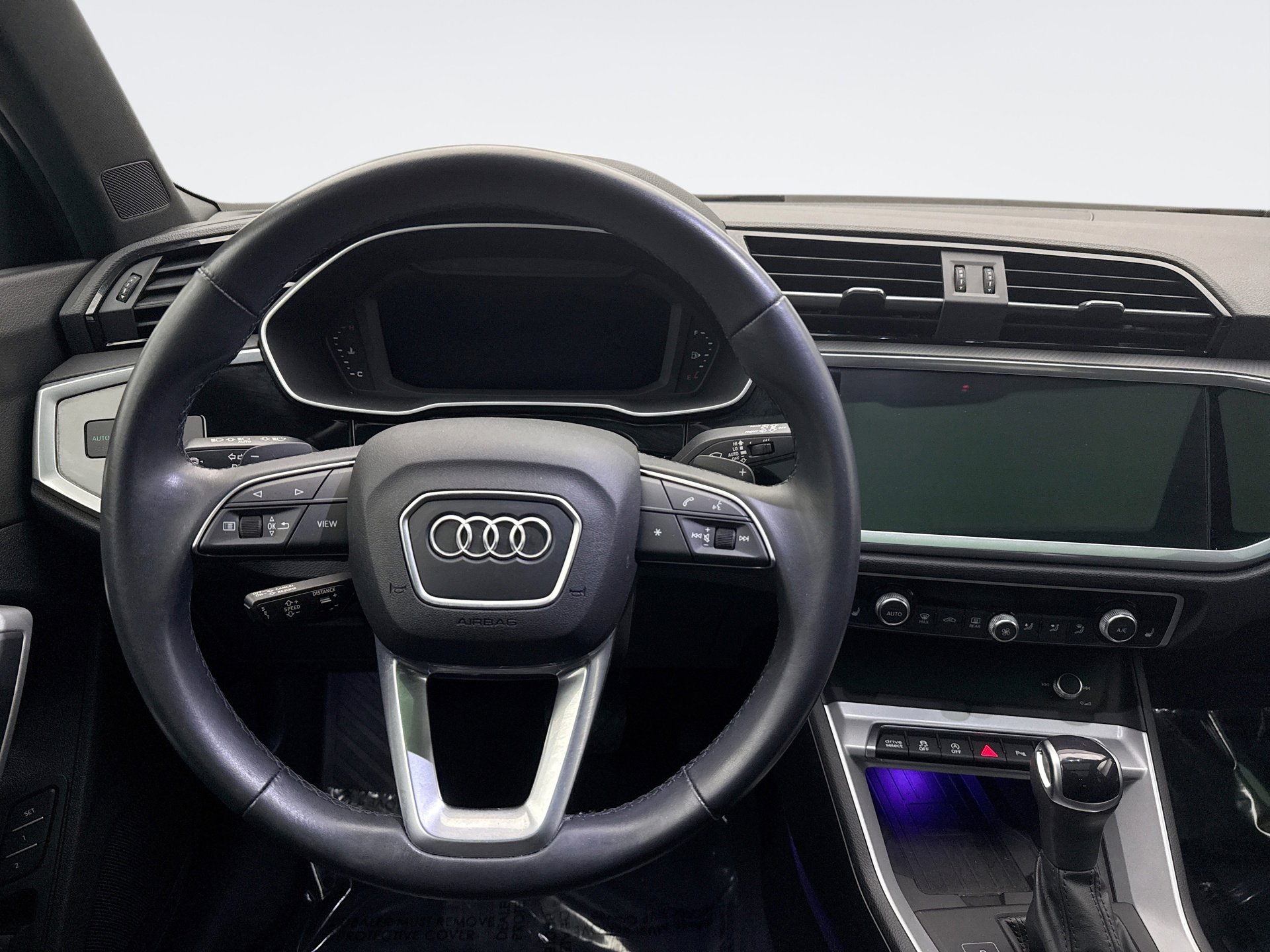 Used 2023 Audi Q3 2.0T Premium Plus image 12