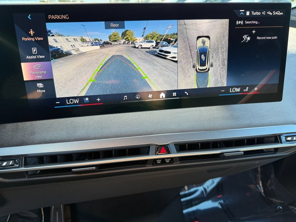 Certified 2026 BMW iX xDrive60 w/ M Sport Package AWD/4WD image 22