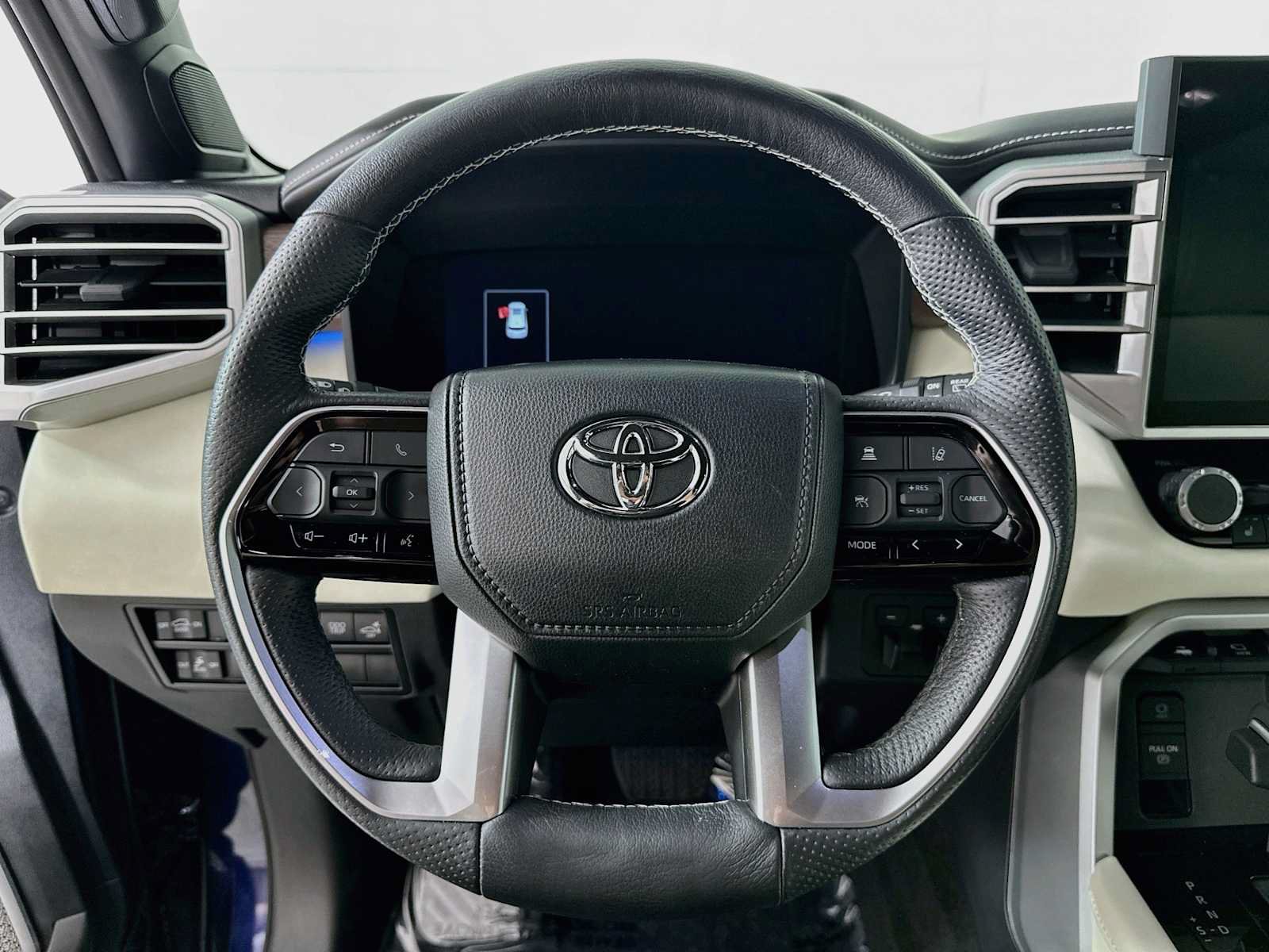 Used 2024 Toyota Sequoia Capstone AWD/4WD image 14