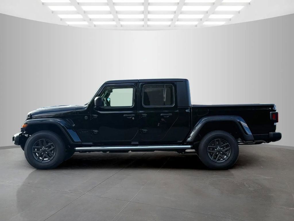 New 2025 Jeep Gladiator Sport image 8