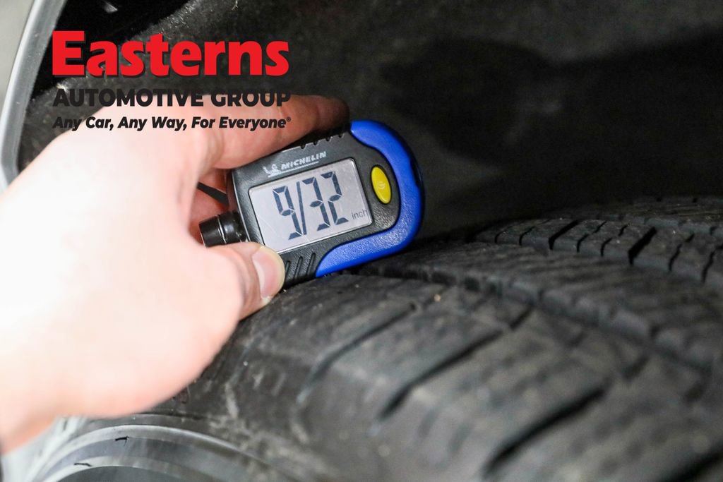 Used 2024 Chevrolet Suburban Premier image 31