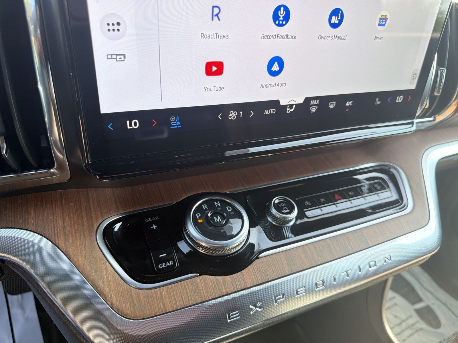 Used 2025 Ford Expedition King Ranch AWD/4WD image 18